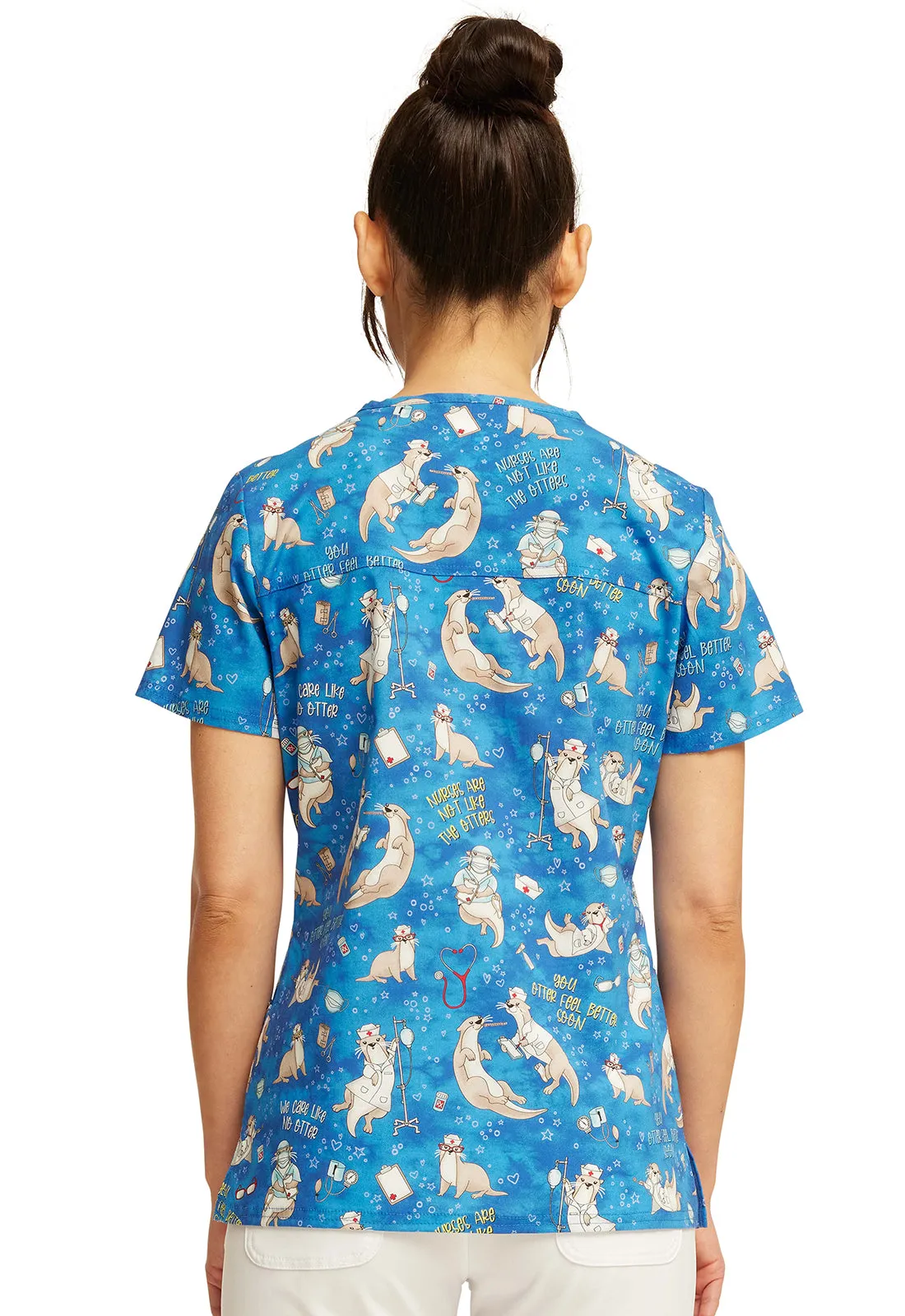 Cherokee V-Neck Print Top in Care Like No Otter