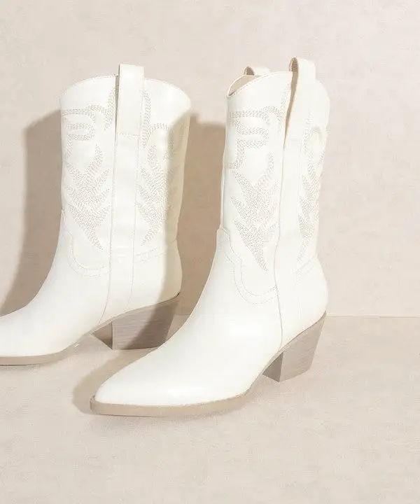 Dazen Around Embroidered Boots [ONLINE EXCLUSIVE]