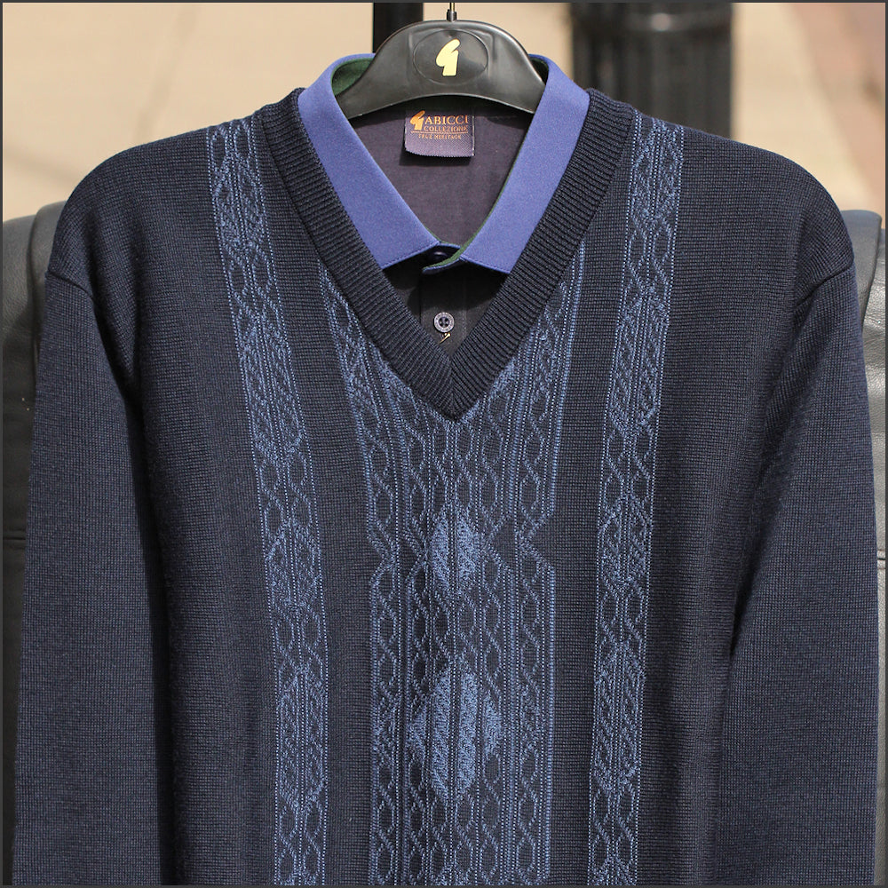 Gabicci M04 Navy Patterned  V Neck>