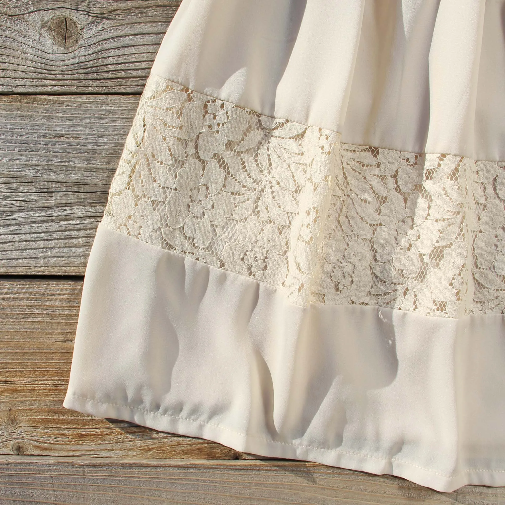 Snow Frost Lace Dress