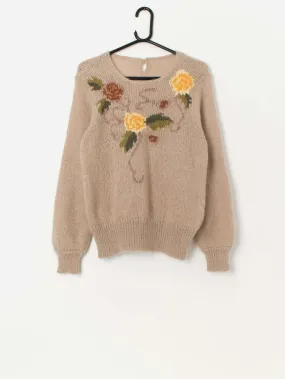 Vintage handknitted floral beige sweater – Small / Medium